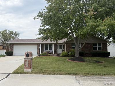 Property at 733 Cedar Glen Dr, Weldon Spring, MO