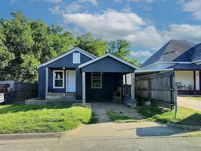 Property at 330 E Thompson St, Jacksboro, TX