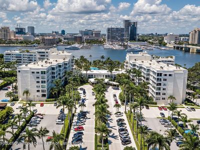 44 Cocoanut Row #522-A