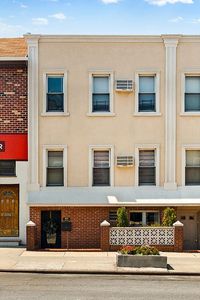 401 Graham Ave