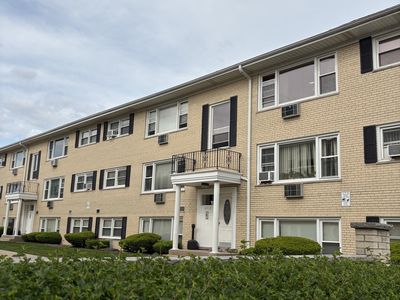 4932 N Leonard Dr Unit 2A