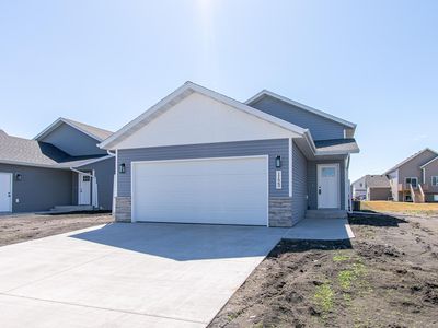 1123 Jill Dr W
