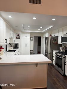 14050 Magnolia Blvd APT 105