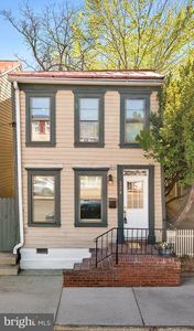 329 N Patrick St