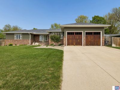915 Woodcrest Ct