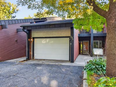 105 Willow Ct