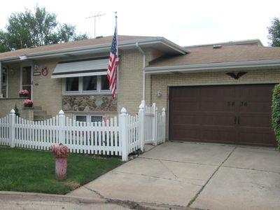 5836 W 54th Pl