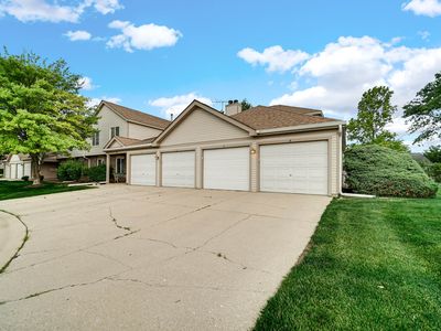 7000 Newport Dr APT 204