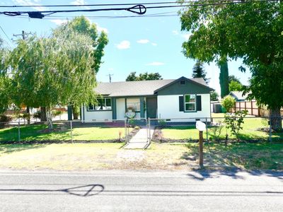 3147 N Cherryland Ave