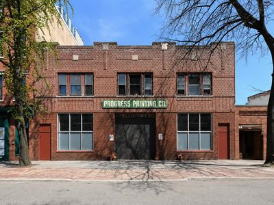 338 Montgomery St
