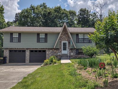 8212 Blue Spruce Dr