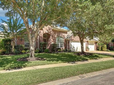 Property at 2911 Amber Hill Trl, Pearland, TX