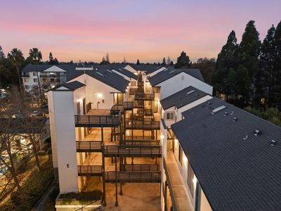 929 E El Camino Real APT 317E