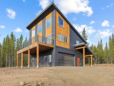 385 Silverheels Place