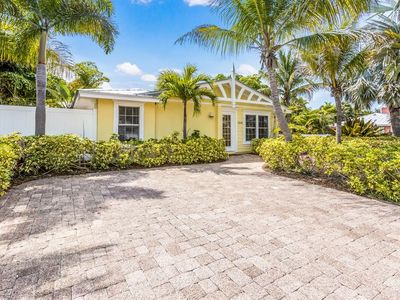 6606 Holmes Blvd #3