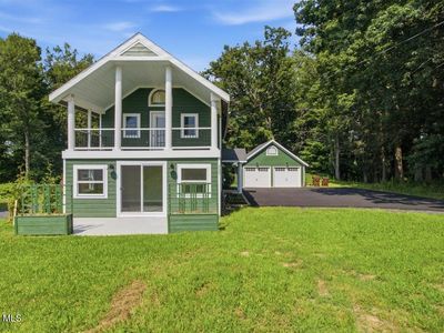 335 Maple Road