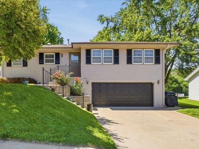 236 Zenith Dr
