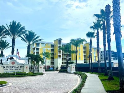 7 Riverwalk Dr #307