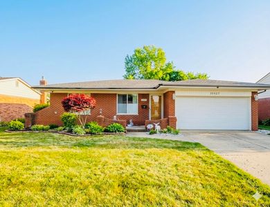 Property at 35427 Cathedral Dr, Sterling Heights, MI
