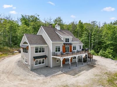 15 Amos Mountain Road