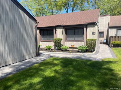 28 Strathmore Gate Drive