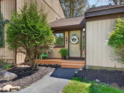 501 Huntington Court
