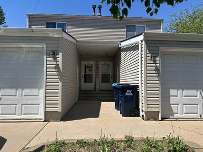 Property at 223/225 Swisher View Dr SW, Swisher, IA
