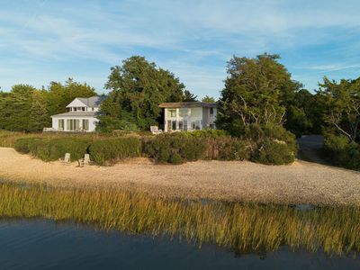 33 Breeze Hill Rd