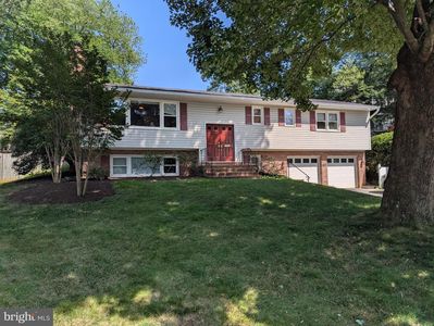 1933 Relda Ct