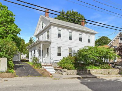 876 High Street