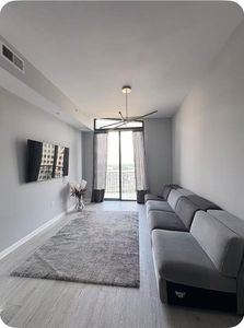 3040 Peachtree Rd NW Unit 1913