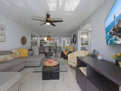 9823 S Hollybrook Lake Drive #104