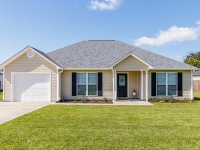 Property at 826 Kristen Ln, Hahira, GA