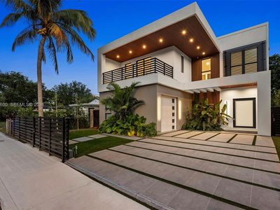 260 NW 47th St
