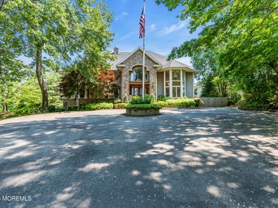 672 Winding River Road