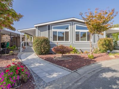 2372 Sequoia Ct