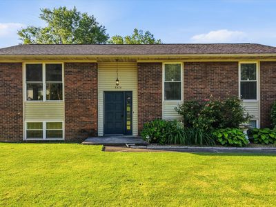 6579 E Garwood Cir