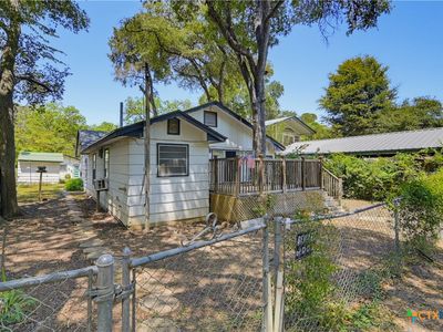 924 Lake Dr