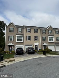 Property at 31 Faraday Ct, Morton, PA