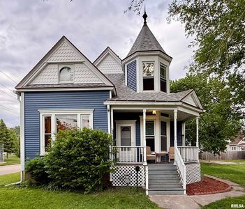 Property at 597 Maple Ave, Galesburg, IL