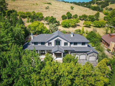 6802 Graystone Ln