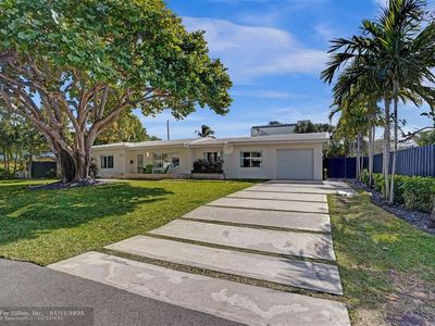 2514 Yacht Club Blvd