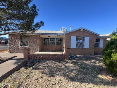 5601 Fairbanks Dr