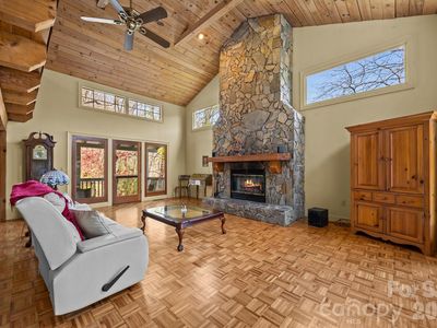 63 Chestnut Forest Rd