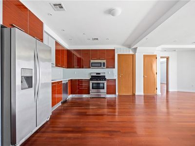 3144 Emmons Ave APT 210