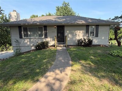1809 N Jennings Rd