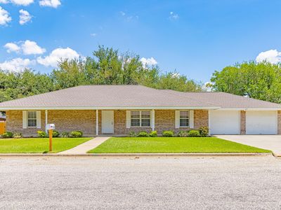 216 E Montana Dr