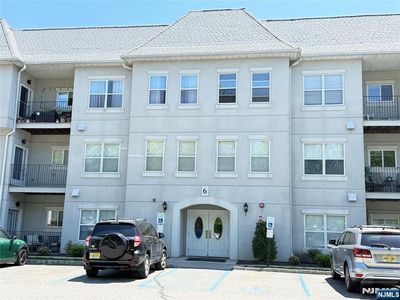 608 Brittany Dr #608