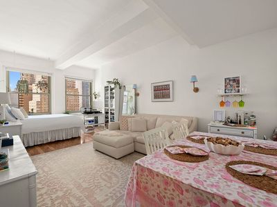 88 Greenwich St APT 1602