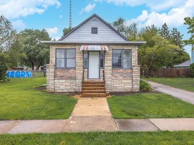 125 E Jackson St